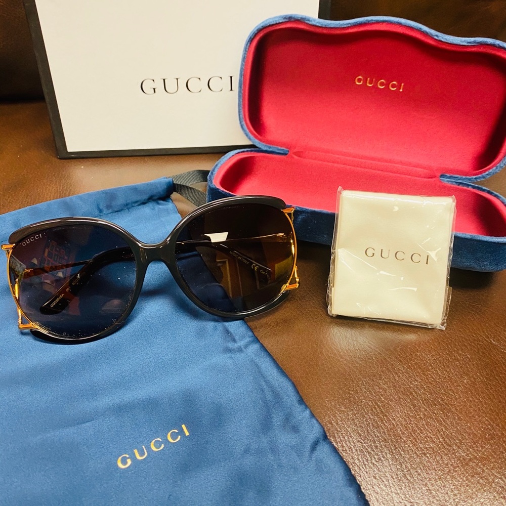 Gucci GG0592/S Black/Gold Acetate Gray Sunglasses